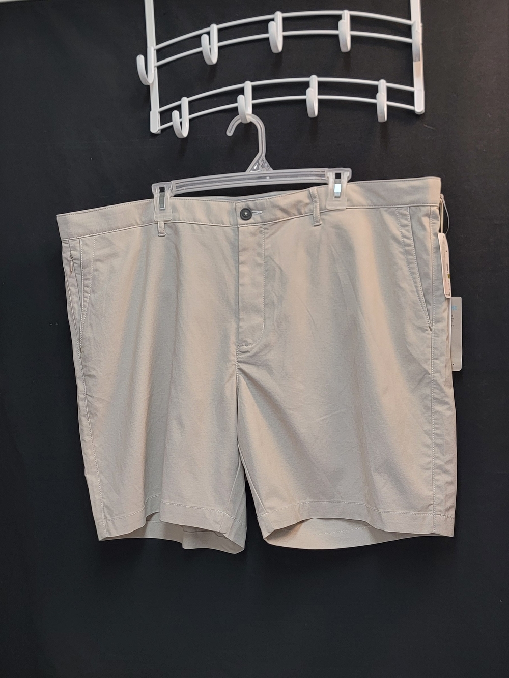 Tommy Bahama Men's Light Khaki Flat-Front Shorts